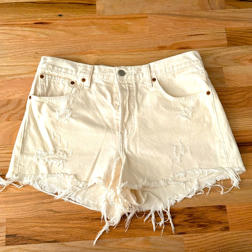 NWOT Levi cutoffs
